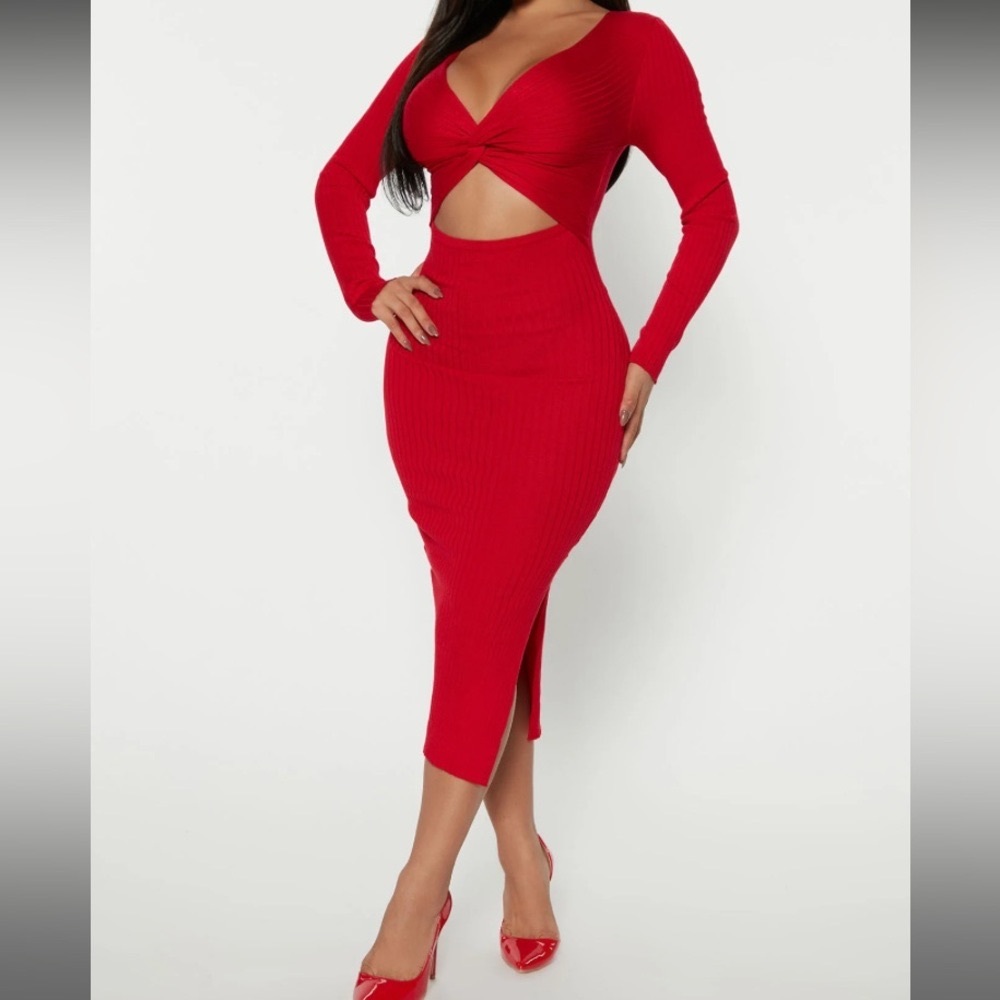 Beautiful cutout sweater dress! Only worn once!